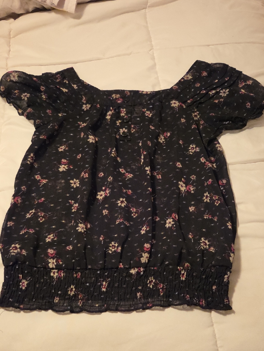 Mossimo Supply Co. Black Floral Puff Sleeve Top